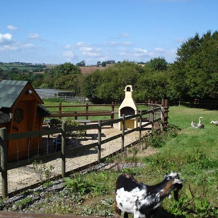 Greyfield Farm Cottages Farmborough ภายนอก รูปภาพ