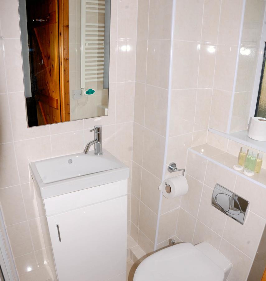 Greyfield Farm Cottages Farmborough ภายนอก รูปภาพ