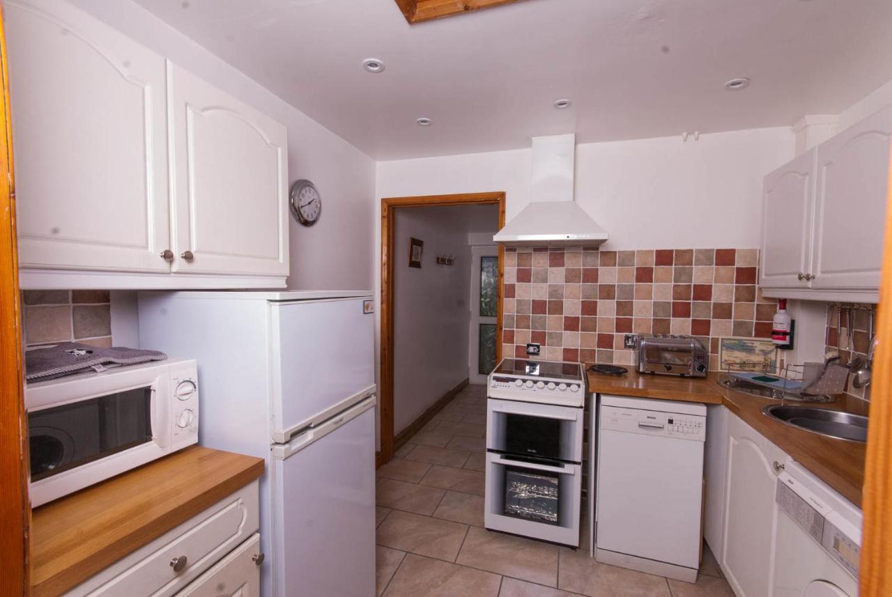 Greyfield Farm Cottages Farmborough ภายนอก รูปภาพ
