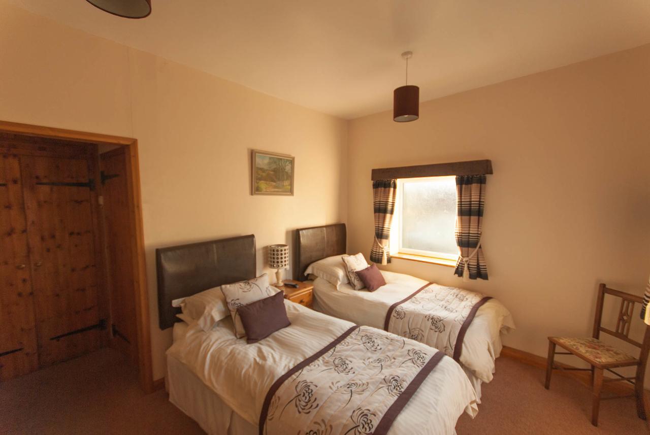 Greyfield Farm Cottages Farmborough ภายนอก รูปภาพ